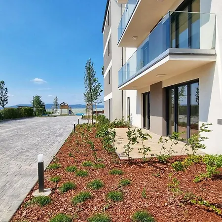 Platan Waterfront Balatonboglar