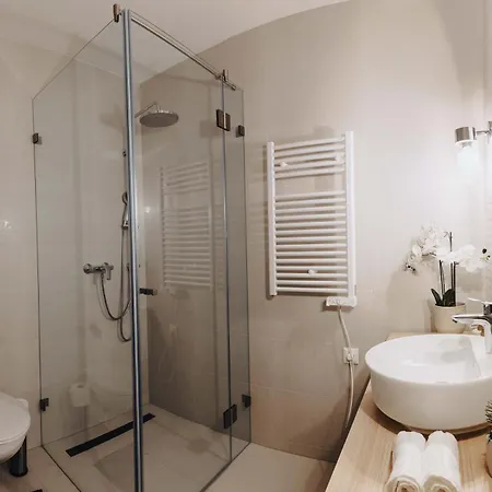 Platan Waterfront Appartement Balatonboglár