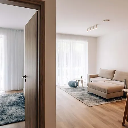 Platan Waterfront Apartment Balatonboglar