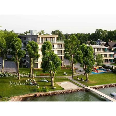 Platan Waterfront