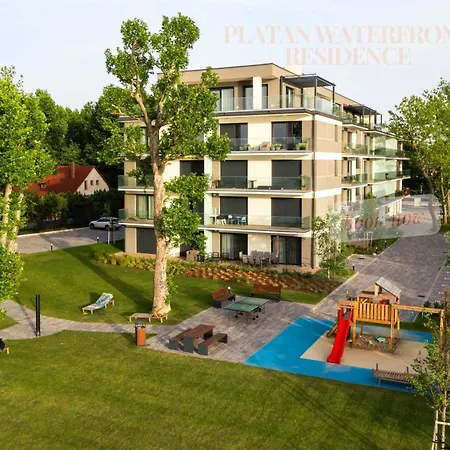 Platan Waterfront *